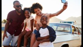 FamFest Travel: صياغة إجازات عائلية لا تنسى