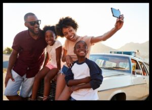 FamFest Travel: صياغة إجازات عائلية لا تنسى