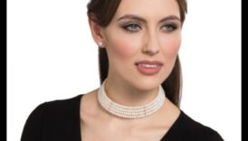 الأناقة الأبدية: الجمال الخالد في كل خصلة من قلائدنا